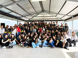 Celebrando a nuestras Supermadres Yale